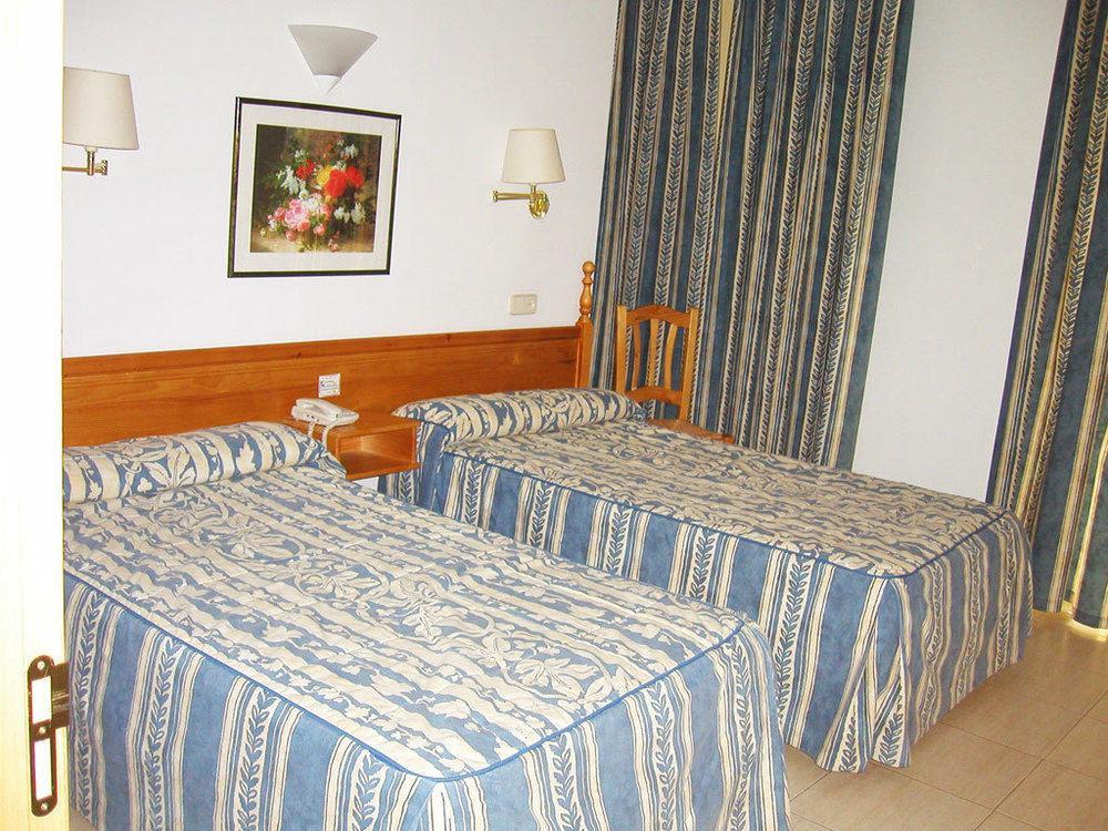 Hostal Centro Toledo Exterior photo